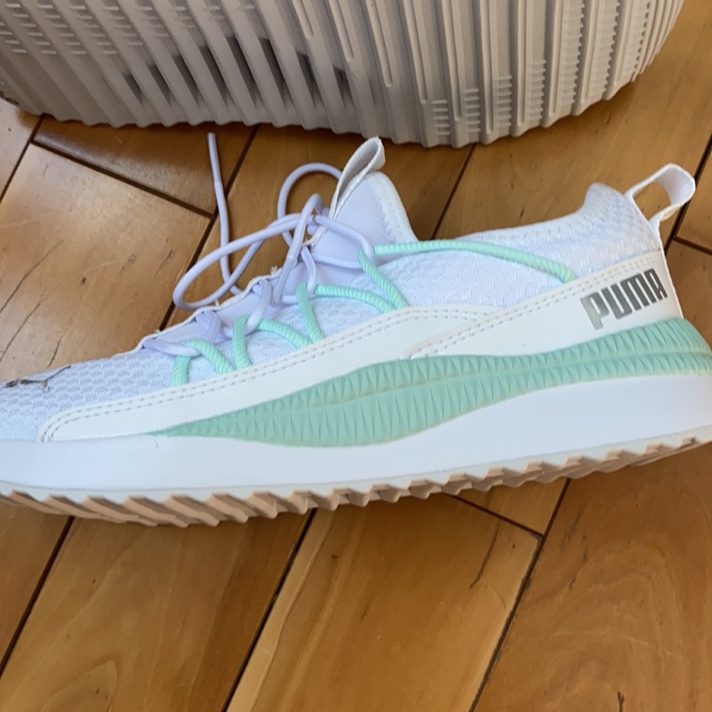 Puma Shoes - Picture 4 of 4